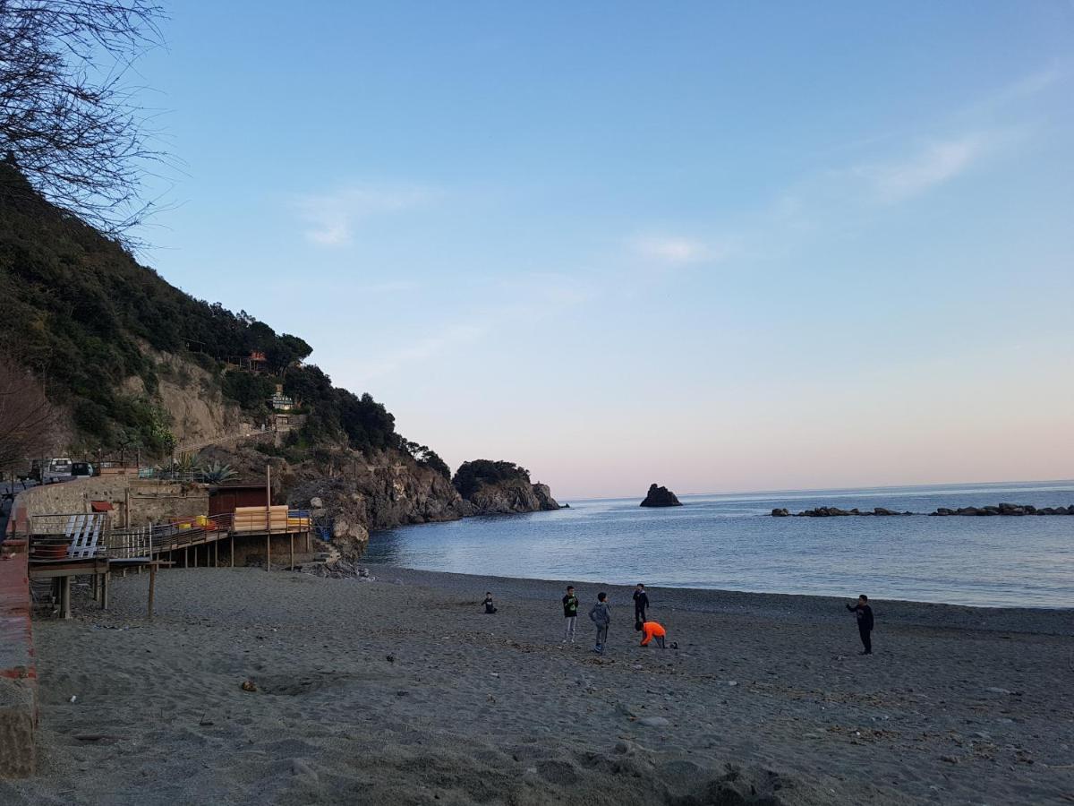Dume Cosy Apt - Central - Near The Beach With A.C. Monterosso al Mare Bagian luar foto