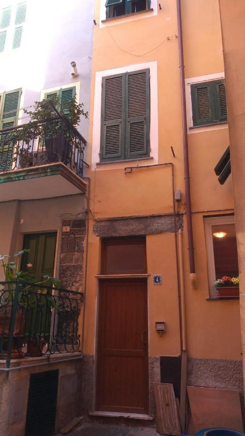 Dume Cosy Apt - Central - Near The Beach With A.C. Monterosso al Mare Bagian luar foto